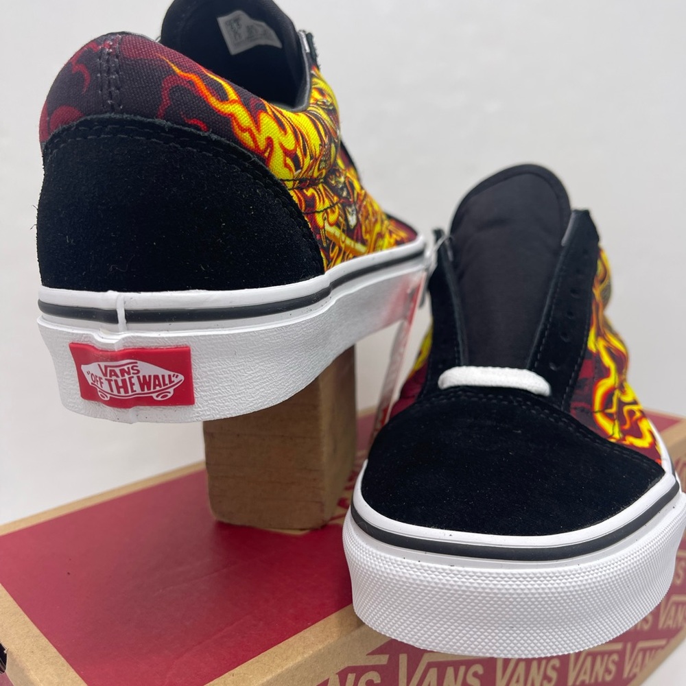 Vans WMNS Old Skool
(Samurai Rising)Black /True White Sneakers
VN0A3WKT44l - Picture 9 of 16
